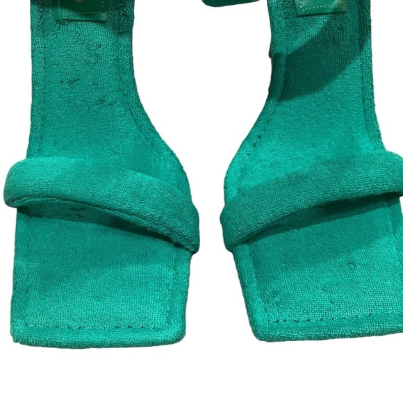 Good American Green Heels - Picture 4 of 14